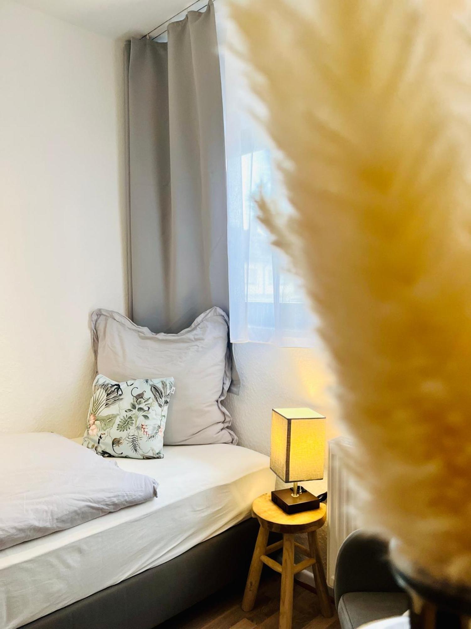 Casa Inn Parkview - Relax & Chill - Perfect For Business Travel, Weekend Trip, Family&Friends, Dogs Lover, Romance, Layover Or Longstay Limburg an der Lahn Exterior foto