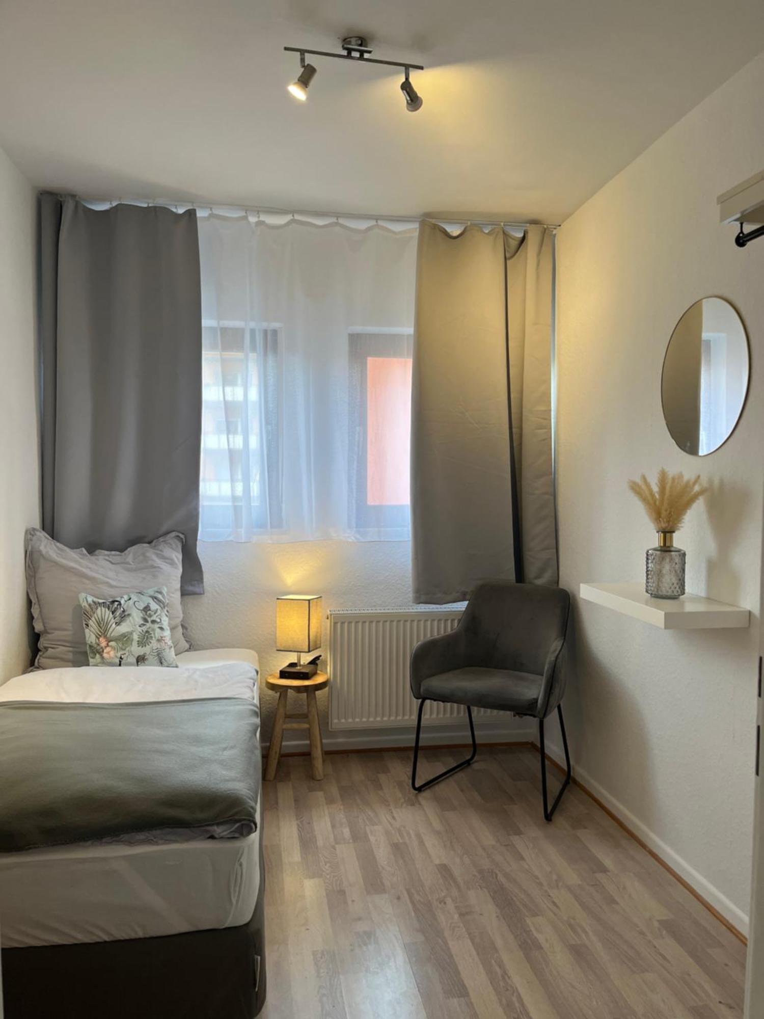 Casa Inn Parkview - Relax & Chill - Perfect For Business Travel, Weekend Trip, Family&Friends, Dogs Lover, Romance, Layover Or Longstay Limburg an der Lahn Exterior foto